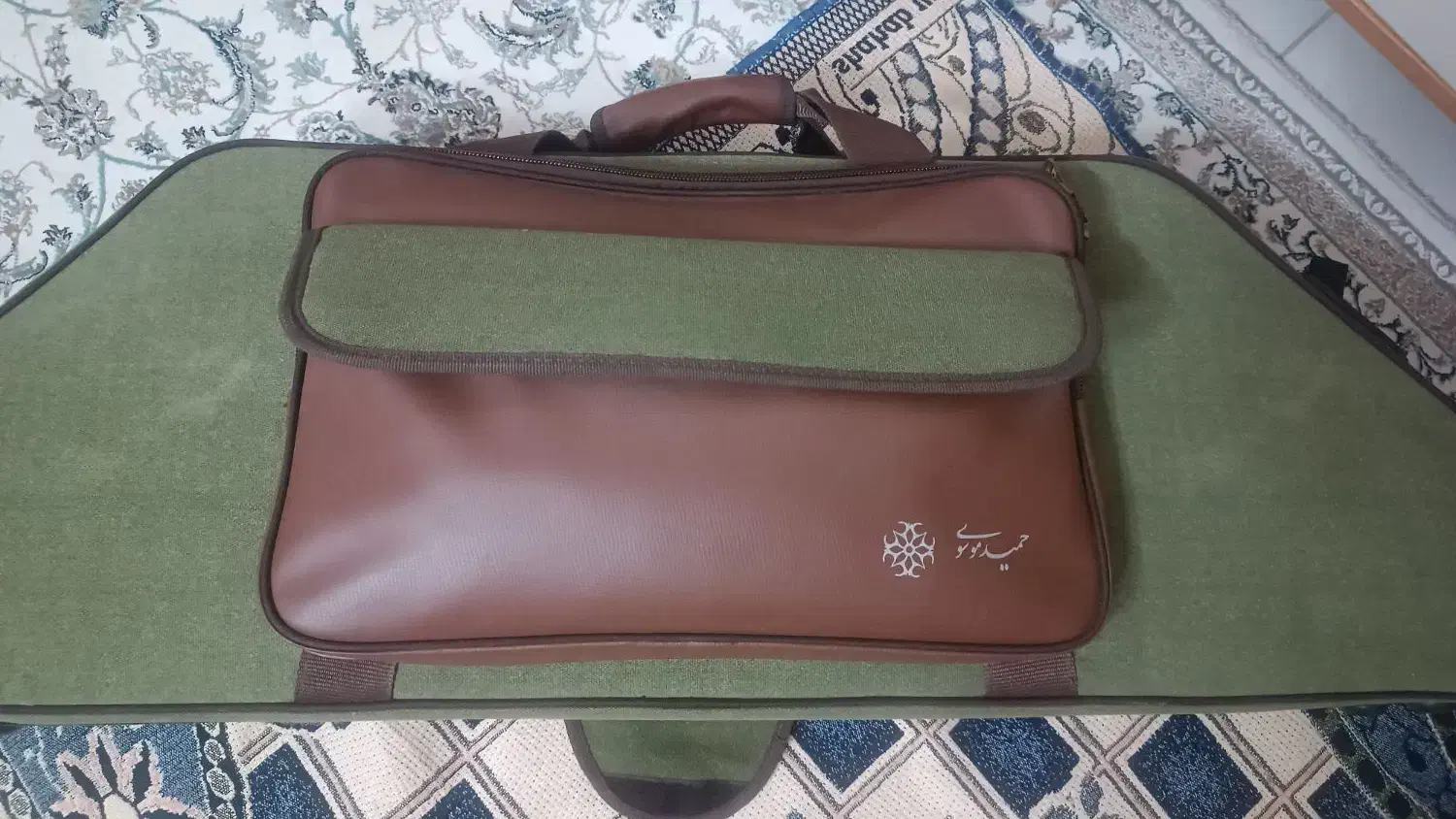 سنتور|سازهای سنتی|اصفهان, کوی ولی عصر|دیوار