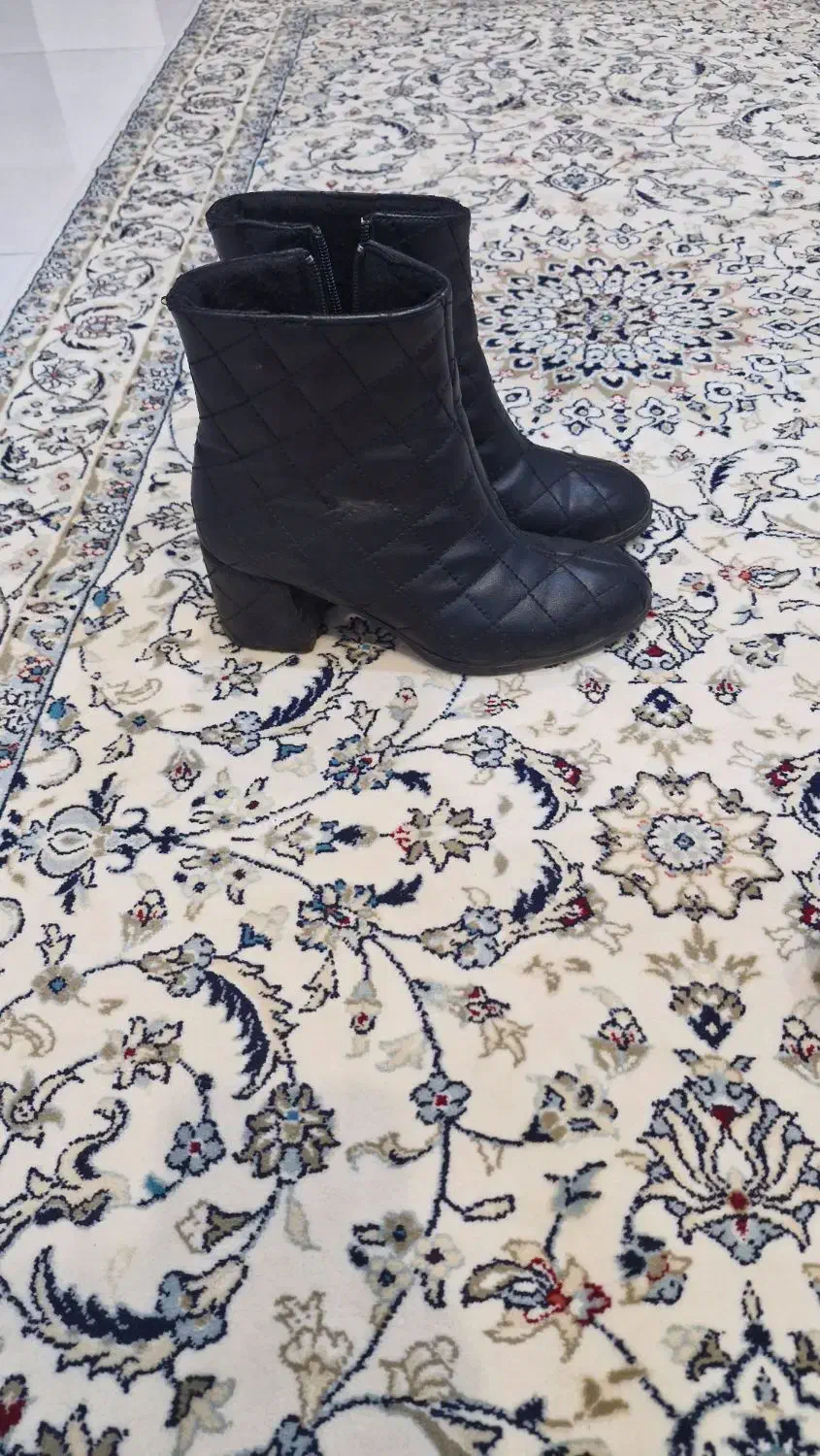 بوت کفش چرم نو مارک دار نو میباشد سایز ۳۸|کیف، کفش، کمربند|صفادشت, |دیوار