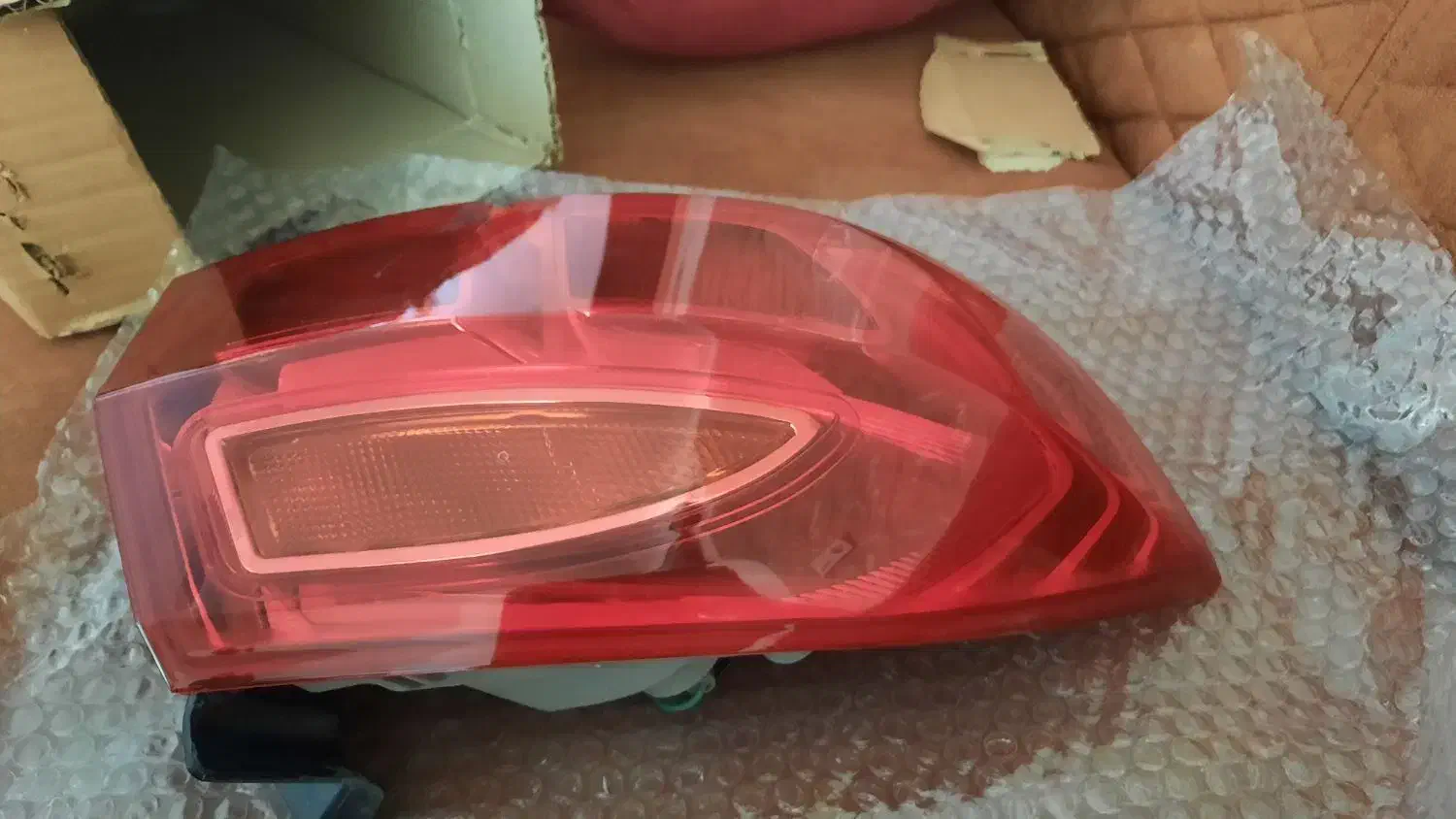 چراغ عقب جک j4|قطعات یدکی و لوازم جانبی|کاشمر, |دیوار