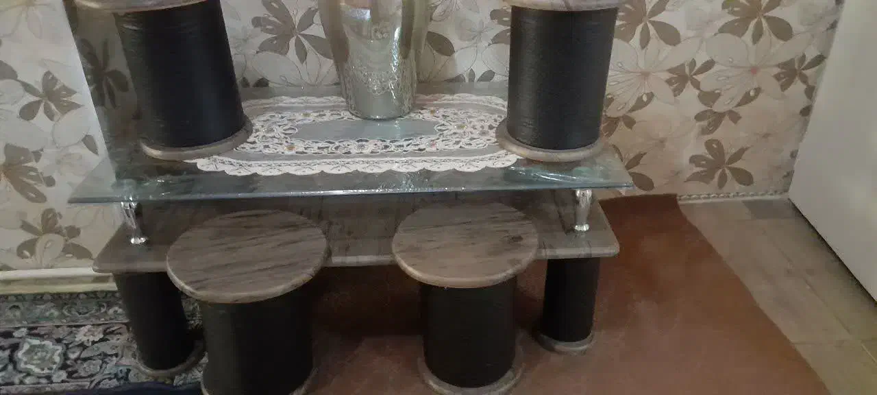 جلومبلی بزرگ با4عددکوچک درحدنو|مبلمان خانگی و میز عسلی|رباطکریم, رباطکریم|دیوار