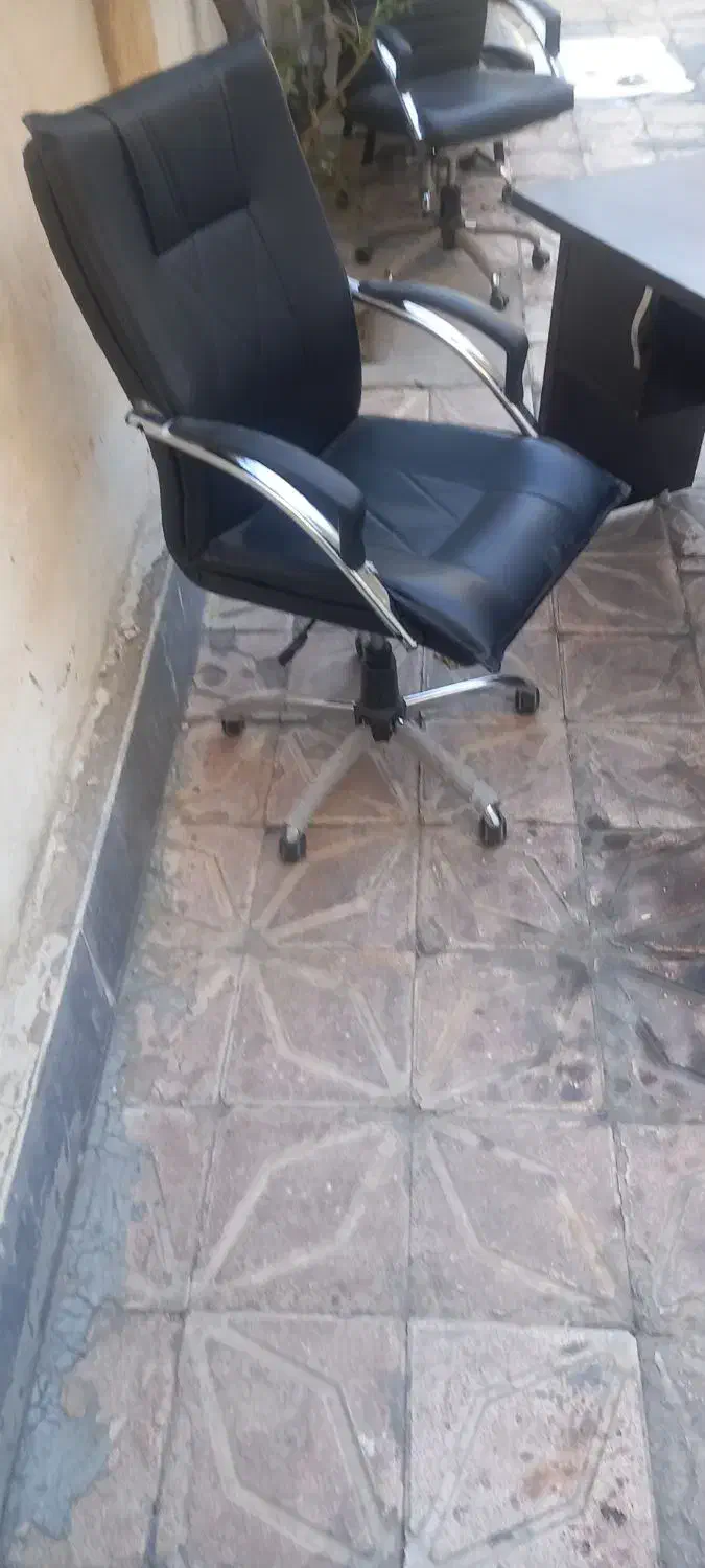 میز ریاست و صندلی جکدار|دفتر کار|تبریز, |دیوار