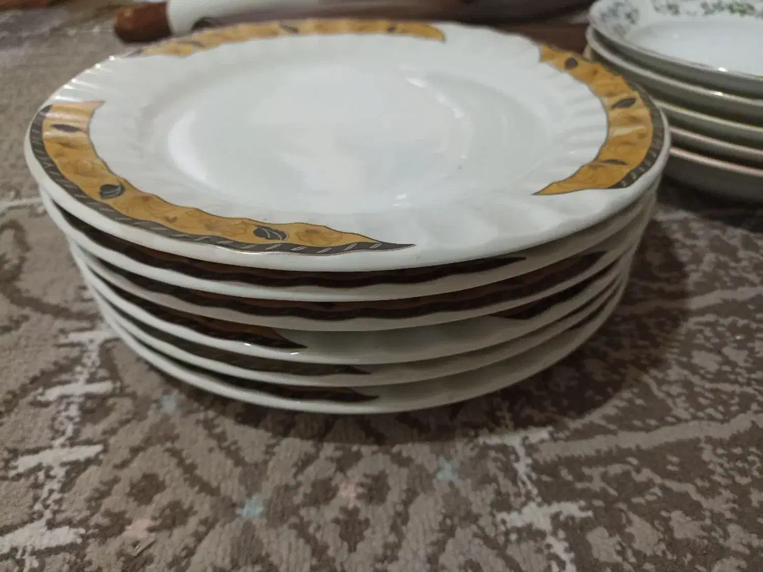 بشقاب پلو خوری و خورشت خوری|ظروف سرو و پذیرایی|گلستان (تهران), |دیوار