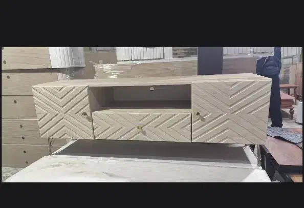 حراج میزتلویزیون بعلت تغییر دکوراسیون|میز تلویزیون|تبریز, |دیوار