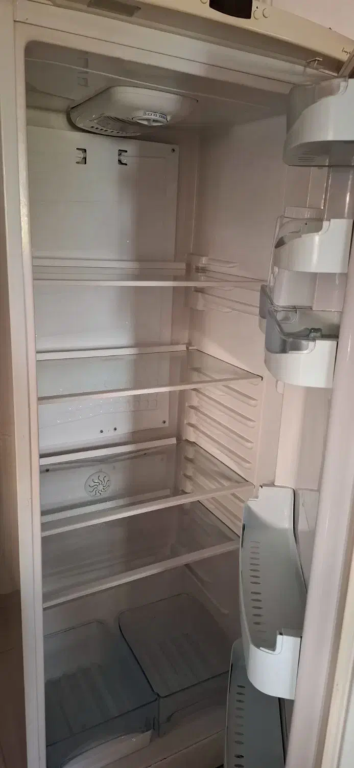 تمام‌یخچال|یخچال و فریزر|رشت, استقامت ۲|دیوار