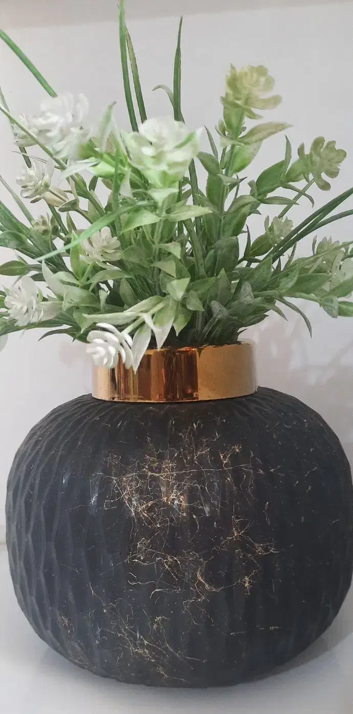 گلدان گل مصنوعی  شیک  ماندگار  و گلدان|گل مصنوعی|رشت, سعدی (تختی)|دیوار