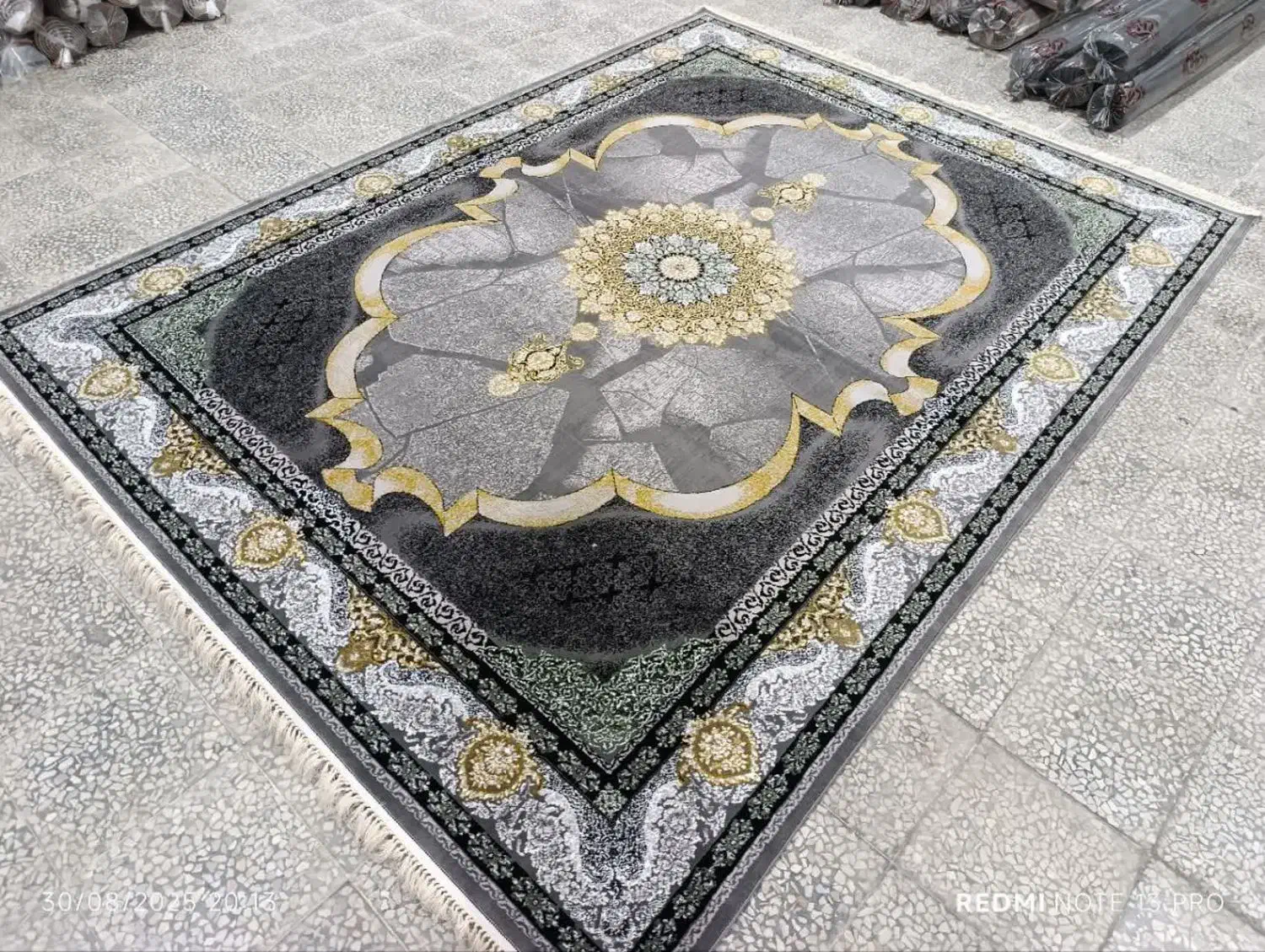 فرش تندیس|فرش|سلماس, |دیوار