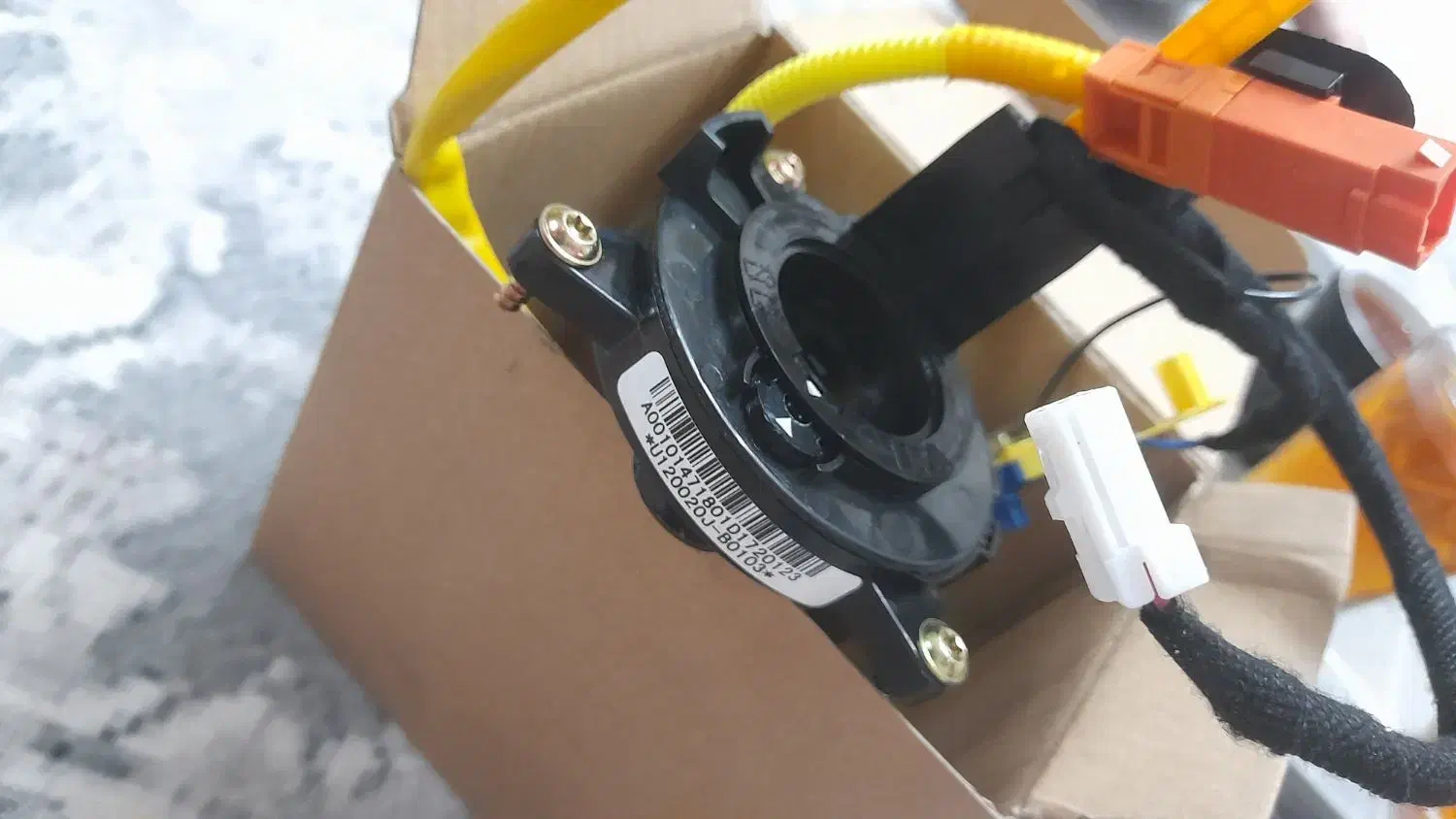 سوئیچ چرخشی ایربگ (نوار بوق) نوار ساعتی اچ سی کراس|قطعات یدکی و لوازم جانبی|تهران, تهرانسر مرکزی|دیوار