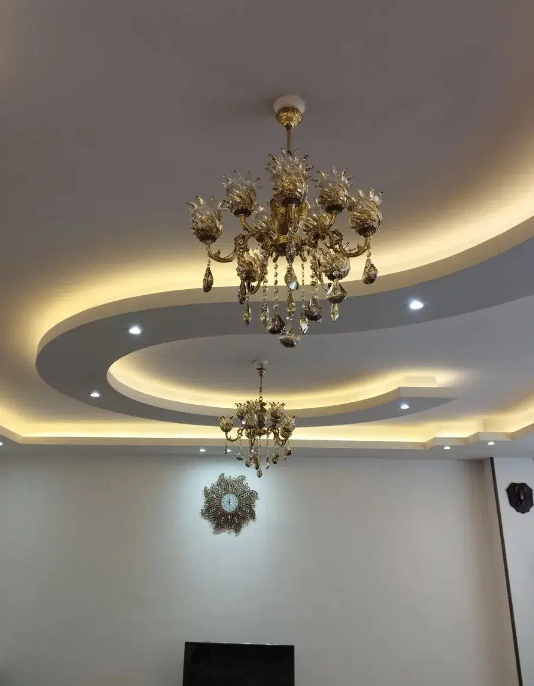 پنچ شاخه ده شعله ریختگری شده اصل برنجی با لاله|لوستر و چراغ آویز|قزوین, |دیوار