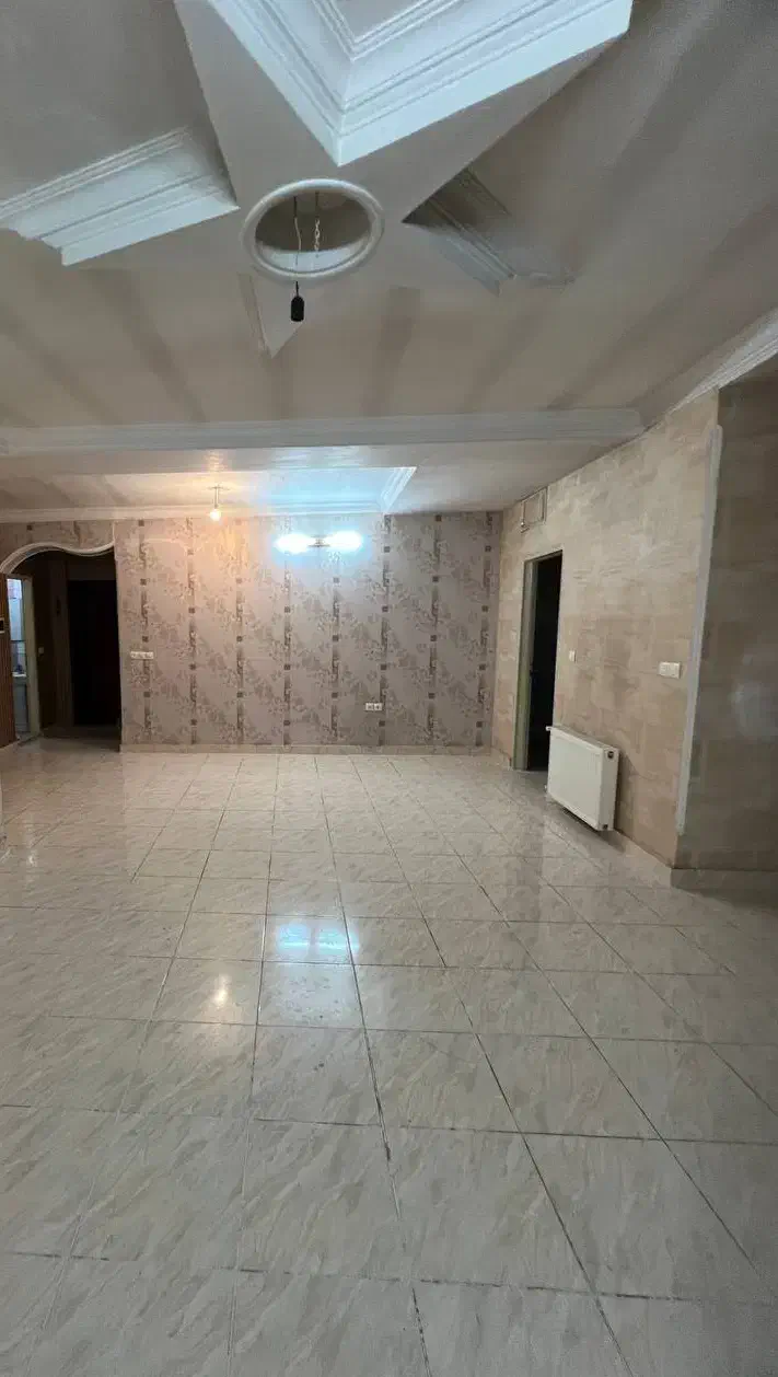 ۸۰متری/پارکینگ/آسانسور/بالکن|فروش آپارتمان|تهران, شهرک صادقیه|دیوار