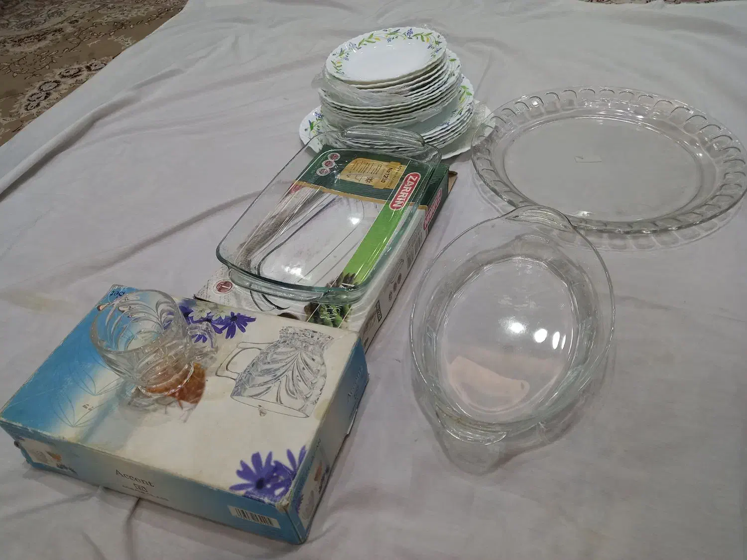 فروش تعداد ظرف غذا خوری|ظروف سرو و پذیرایی|بهارستان, |دیوار