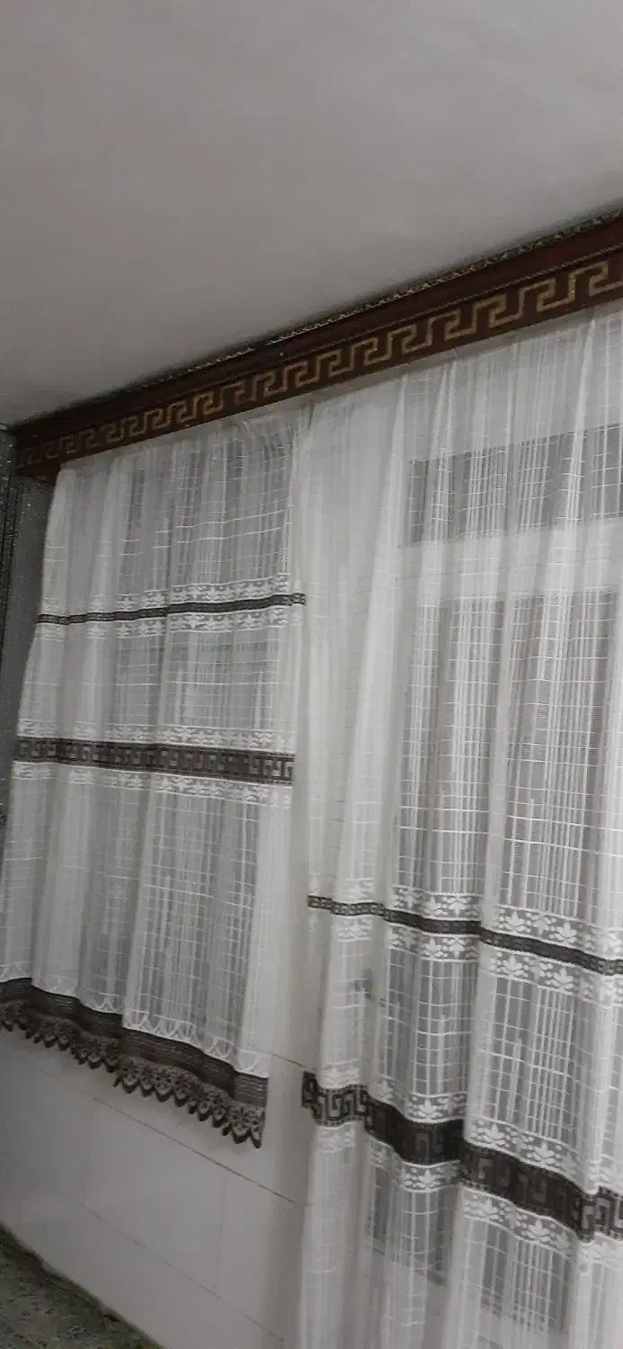 پرده وکتیبه|پرده، رانر، رومیزی|میانه, |دیوار