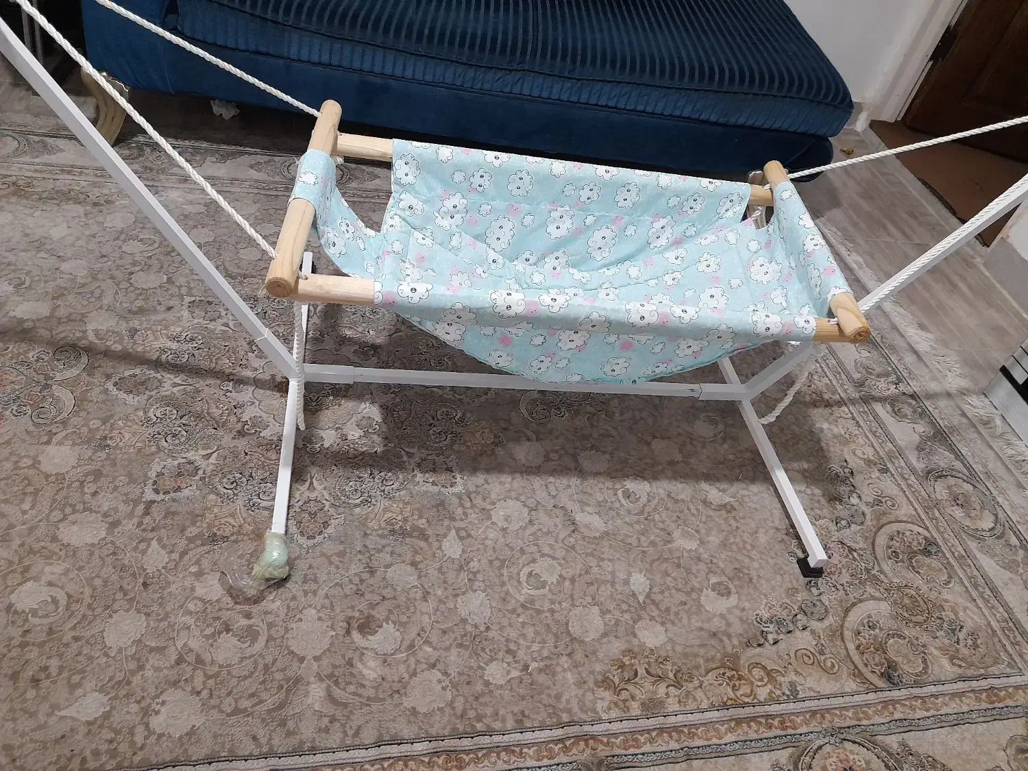 گهواره نوزاد|تخت و صندلی بچه|رشت, شهرک صبا|دیوار