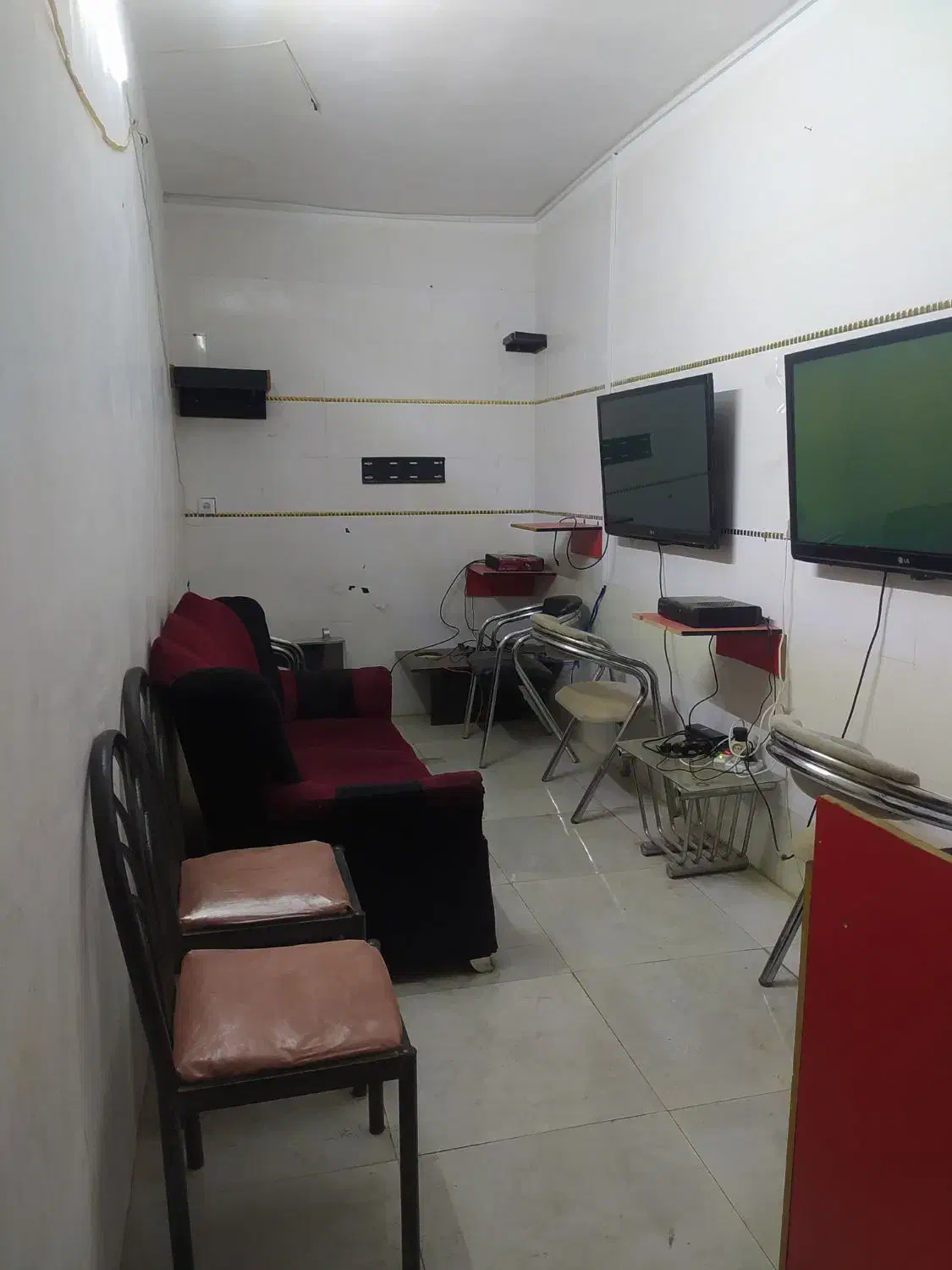 اجاره مغازه (تجاری)|اجارهٔ مغازه و غرفه|نیشابور, کوی حسینی|دیوار