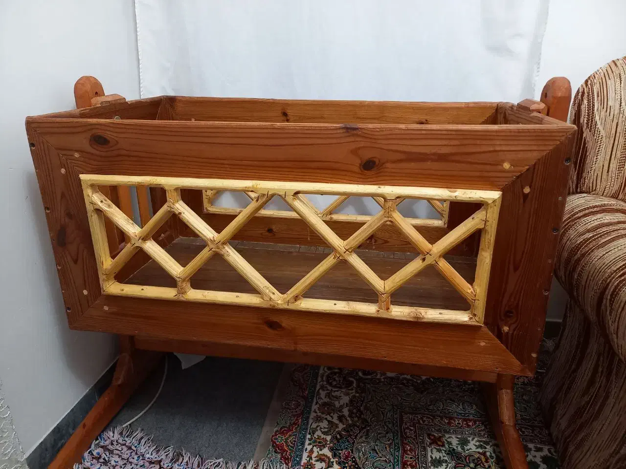 گهواره نوزاد|اسباب و اثاث بچه|ساری, |دیوار