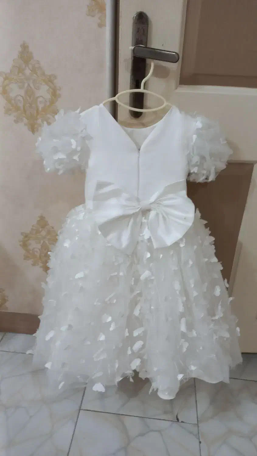 پیراهن کاملاسالم سفیدفقط یک بارپوشیده|لباس|رشت, یخسازی|دیوار