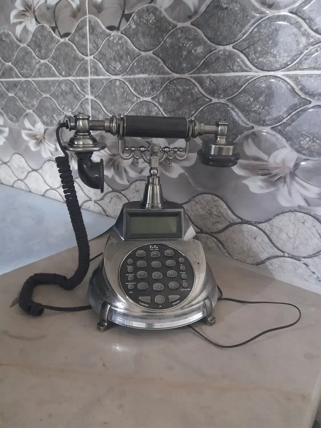 تلفن کلاسیک|تلفن رومیزی|کاشان, راوند|دیوار