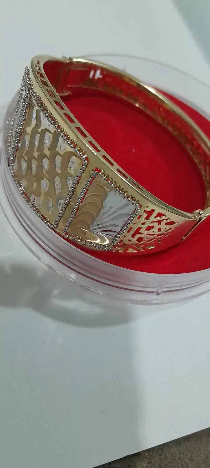 دستبند طلا ۱۷ گرم وخورده سایز ۳و۴|جواهرات|بروجرد, |دیوار