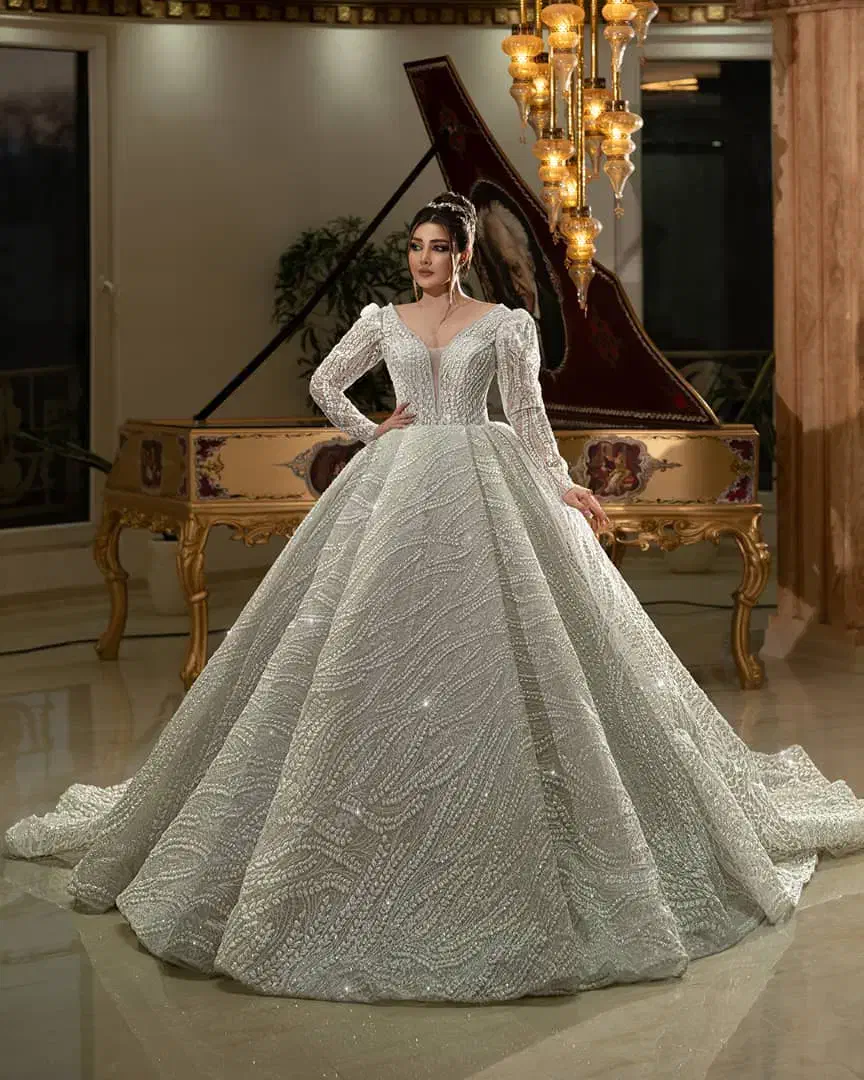 لباس عروس|لباس|کورین, |دیوار