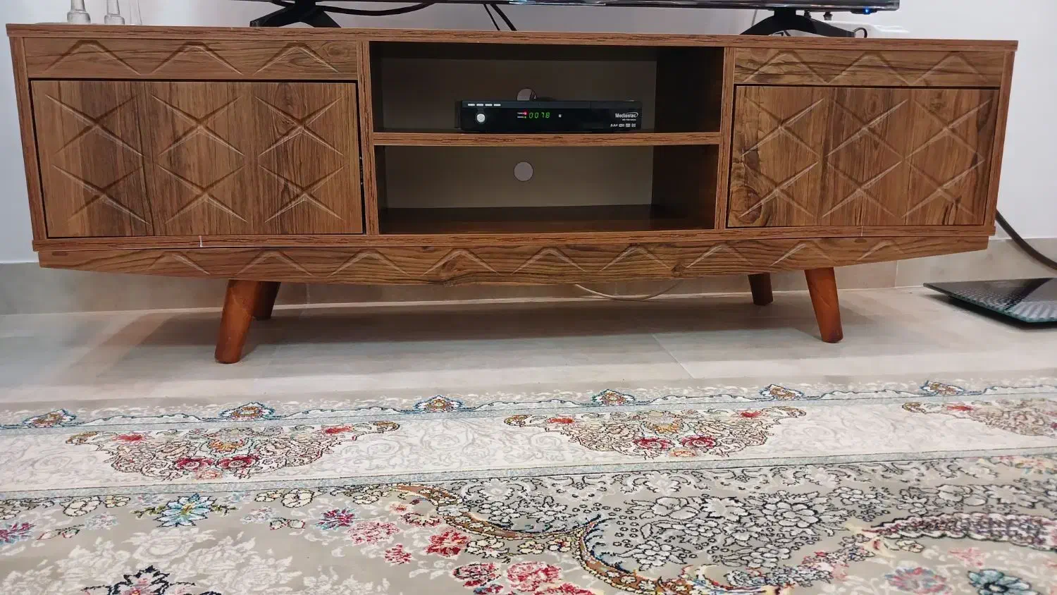 میز تلویزیون نو|میز تلویزیون|لاهیجان, لیل|دیوار