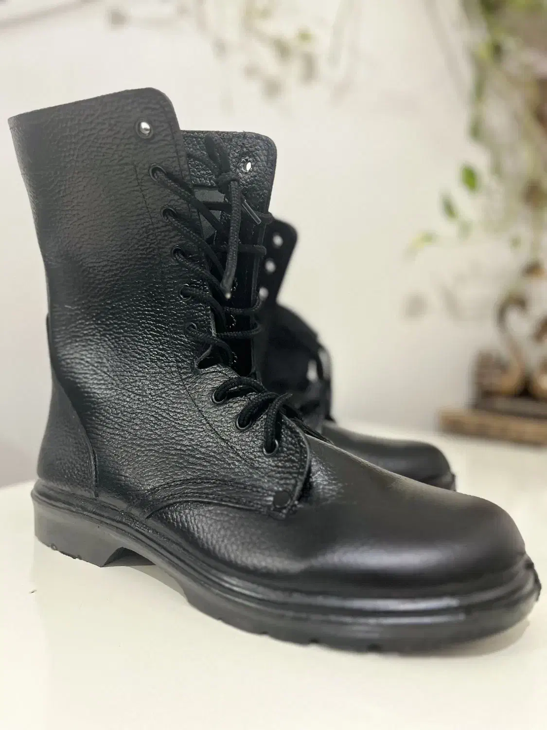 پوتین سربازی|کیف، کفش، کمربند|گنبد کاووس, |دیوار