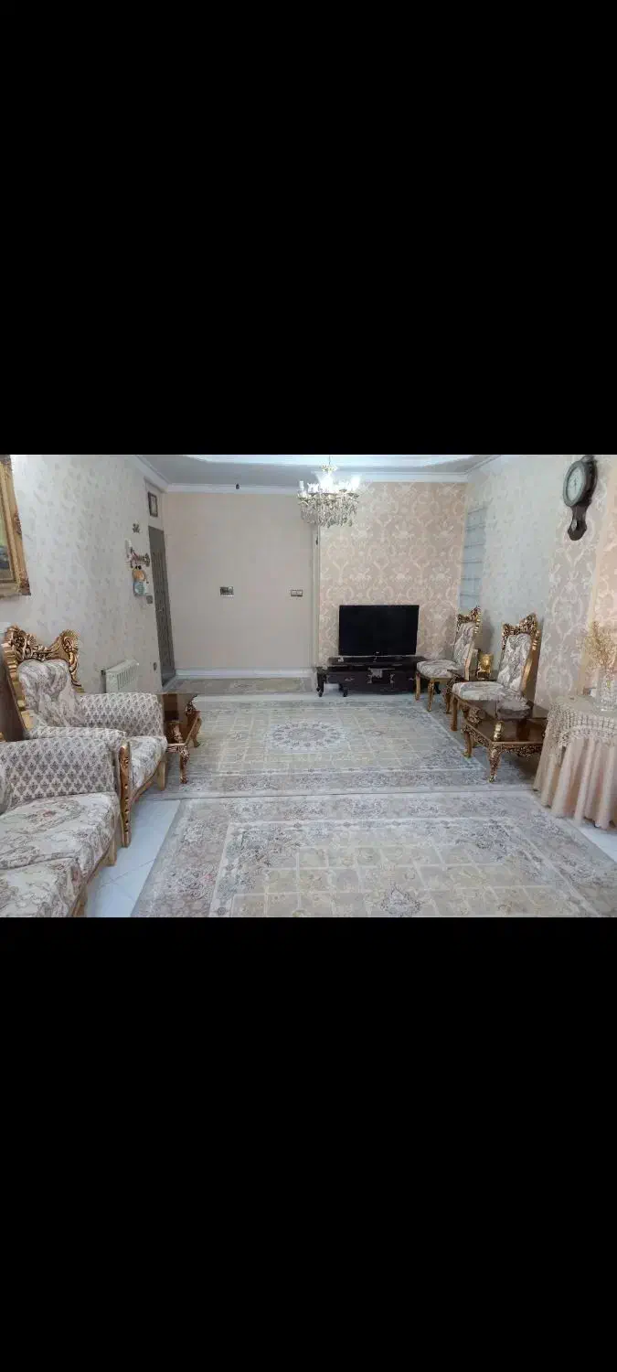 دوتخته فرش ۹متری ومتری|فرش|تهران, هفده شهریور|دیوار