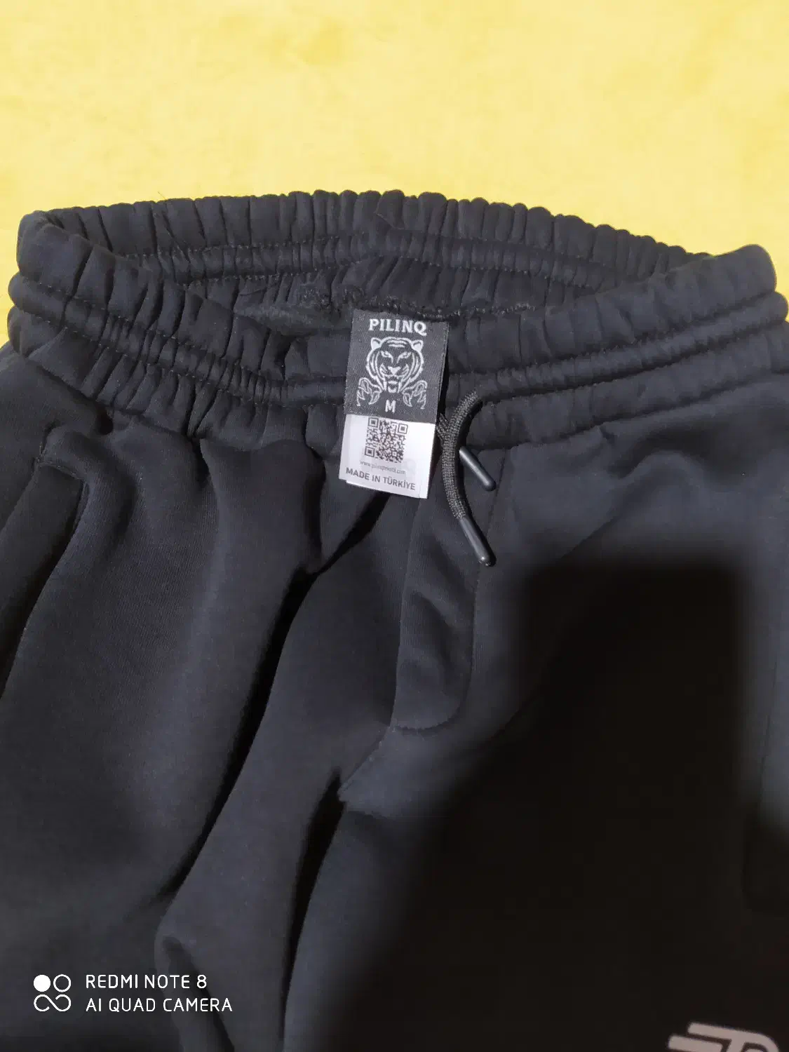 شلوار|لباس|ساری, |دیوار