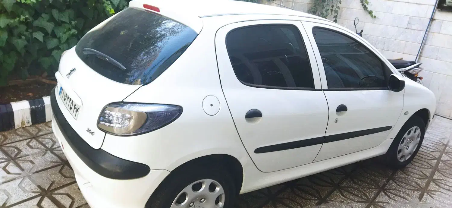 پژو206تیپ2کارمندی|خودرو سواری و وانت|تربتحیدریه, شهید قرنی|دیوار