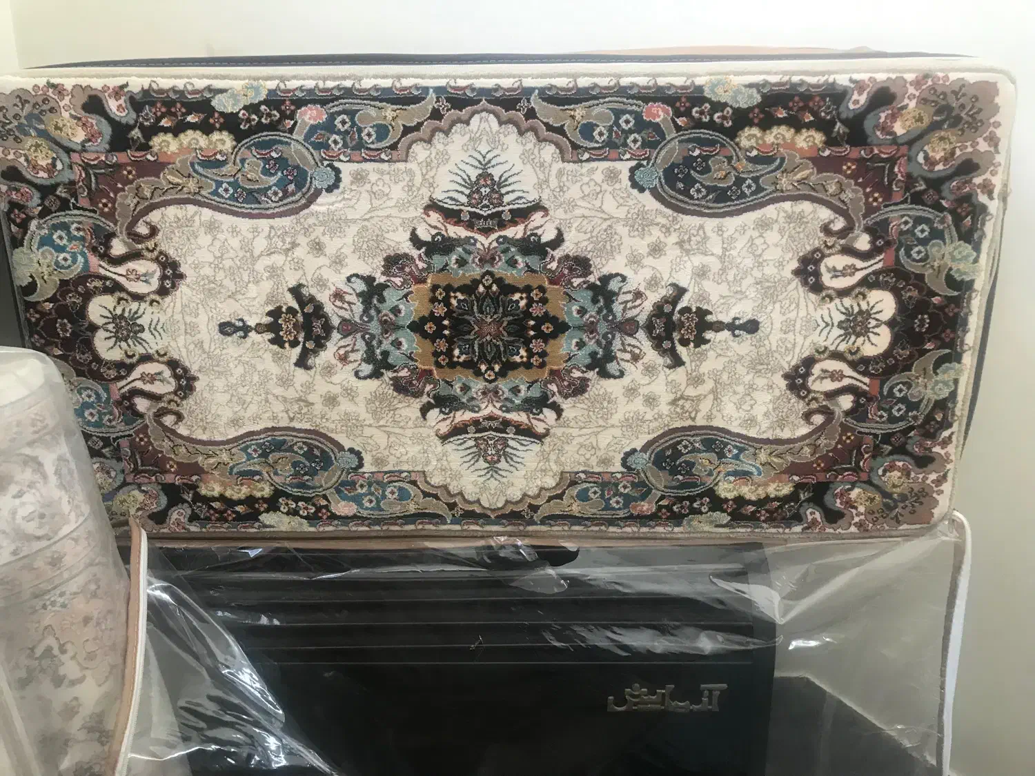 پشتی نوفقط۱تومن|پشتی|تهران, مسعودیه|دیوار