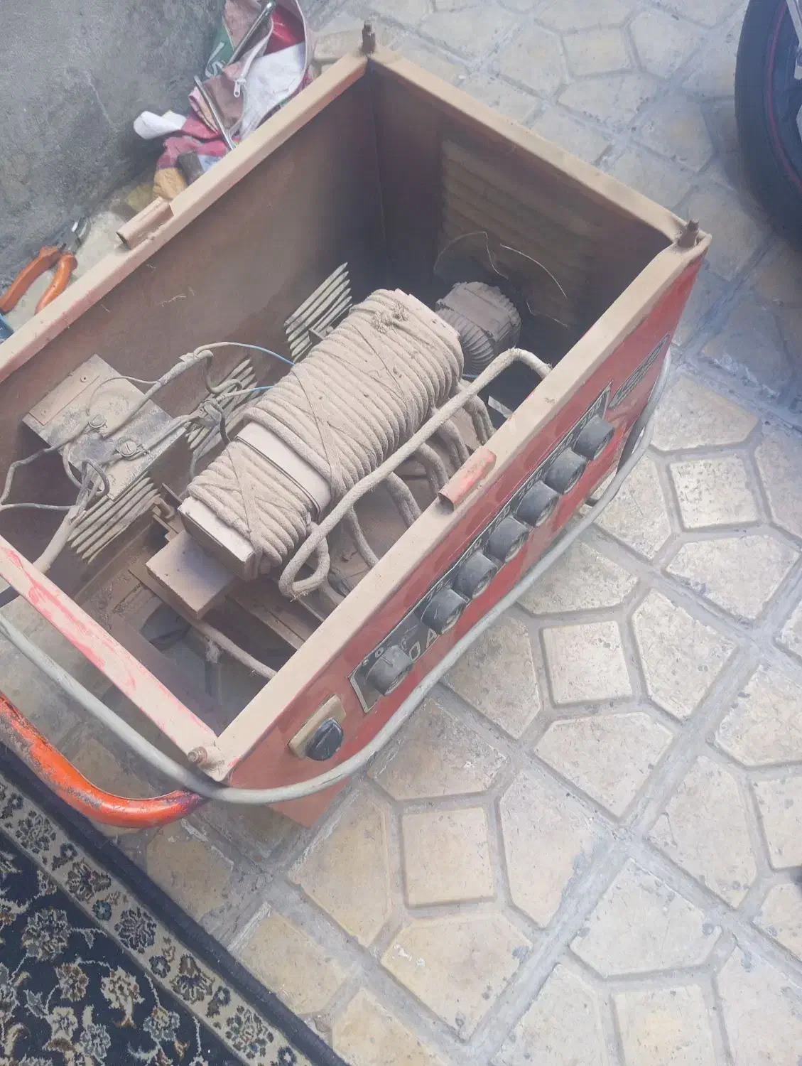 خریدار دستگاه جوش قدیمی سالم و خراب و سوخته|خدمات پیشه و مهارت|اراک, |دیوار