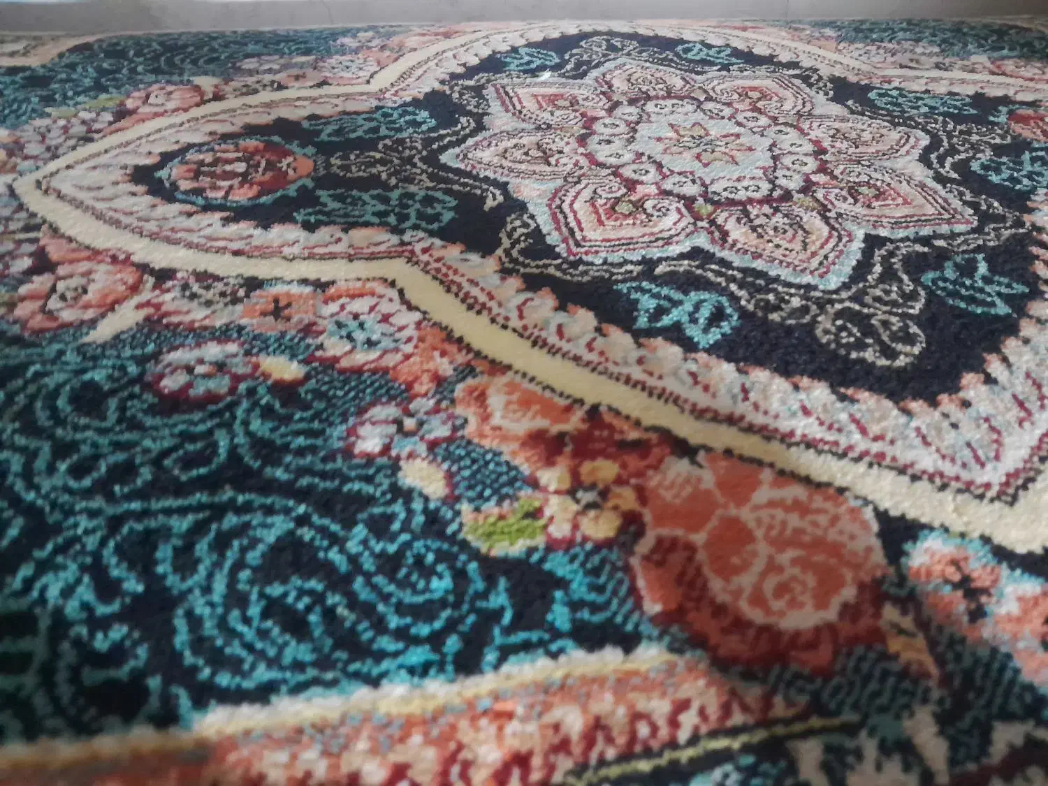 ی جفت پشتی 700 شانه قالیچه تمام نخ|فرش|پاکدشت, پاکدشت (مامازند)|دیوار