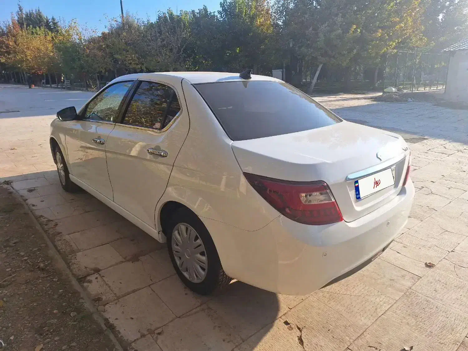 دنا پلاس ۵ دنده|خودرو سواری و وانت|کرج, بنیاد|دیوار