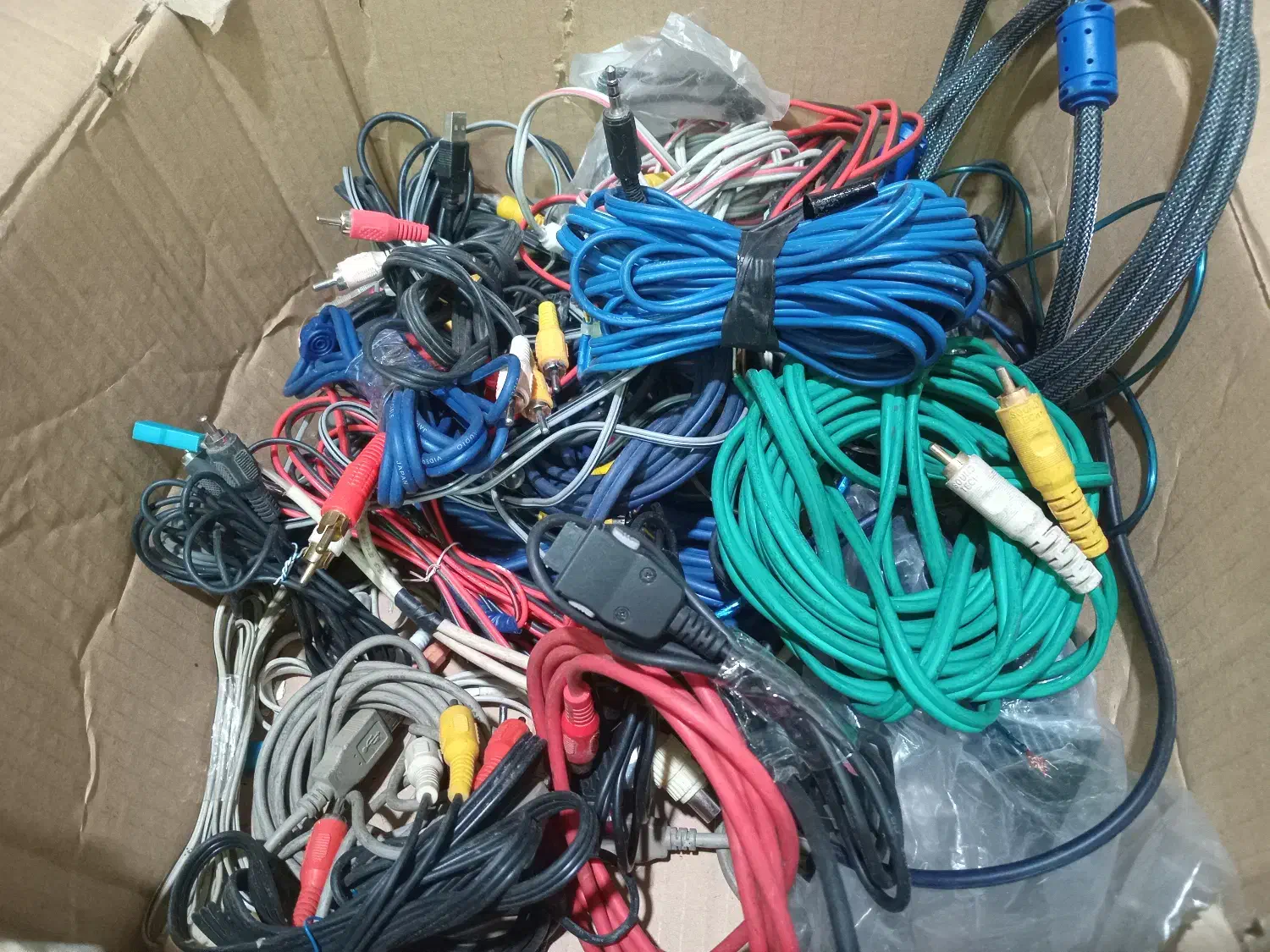 انواع شارژر موبایل قدیمی اتصالات و تبدیل کامپیوتر|قطعات و لوازم جانبی رایانه|تهران, هرندی|دیوار