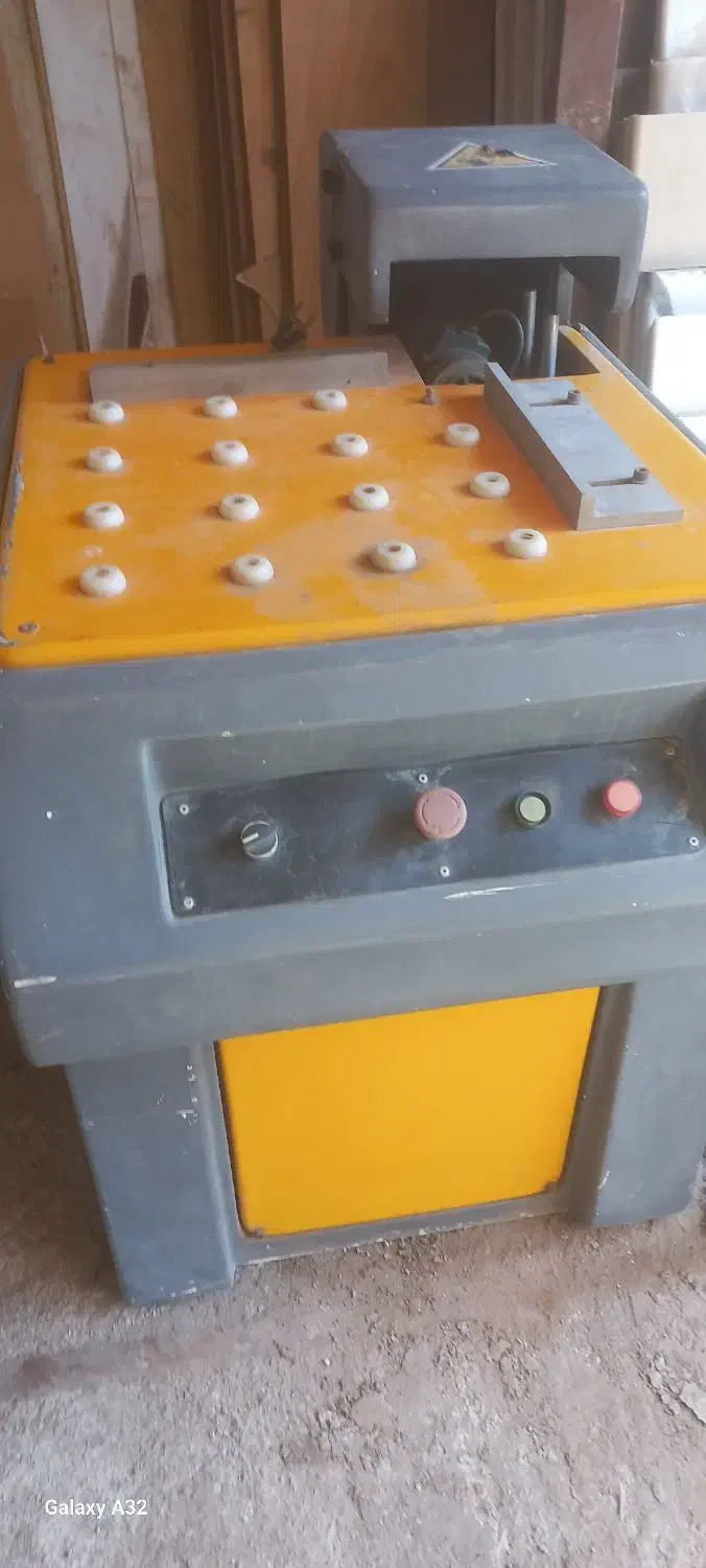 کرنر زن پی وی سی|ماشین‌آلات صنعتی|محمدشهر, زیبادشت|دیوار