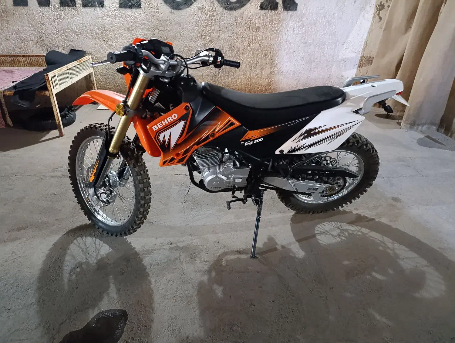 موتور بهروز 200|موتورسیکلت|کاشان, امیرکبیر|دیوار