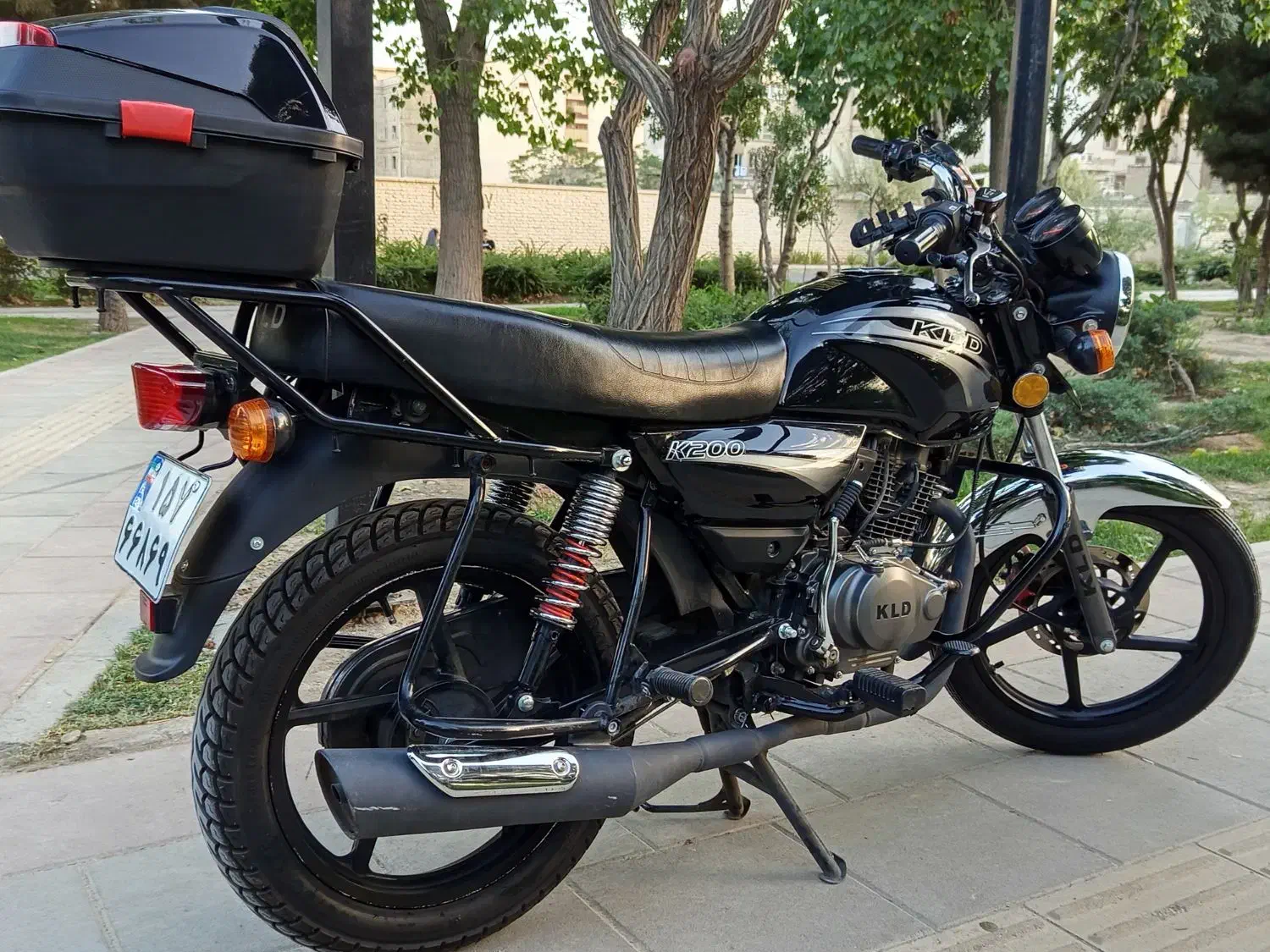 kld 200|موتورسیکلت|کرج, ساسانی (قلمستان)|دیوار