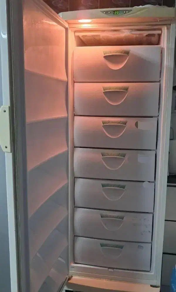 فریزر بدون برفک ۸ کشو پارس کاملا سالم|یخچال و فریزر|دزفول, |دیوار