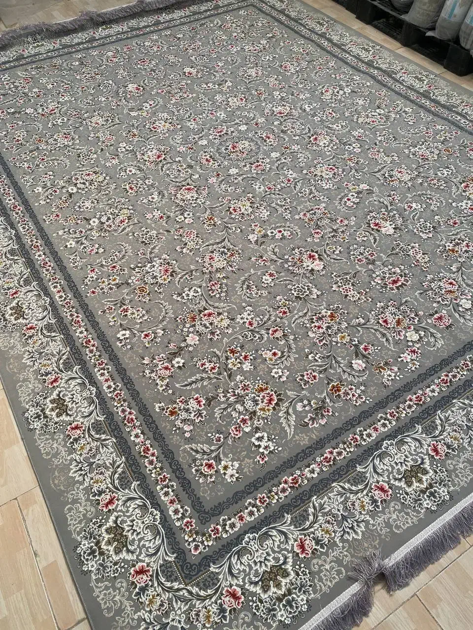 فرش۹ متری ۶ و ۱۲ اکرولیک  ۱۲۰۰ شانه  زیر قیمت|فرش|تهران, سیروس|دیوار