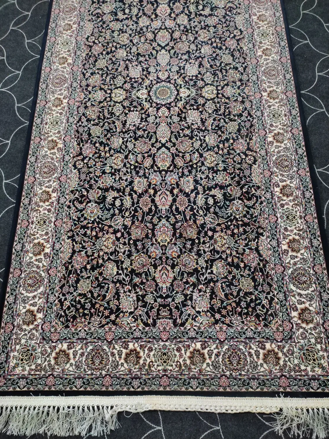 فرش کناره|فرش|همدان, |دیوار