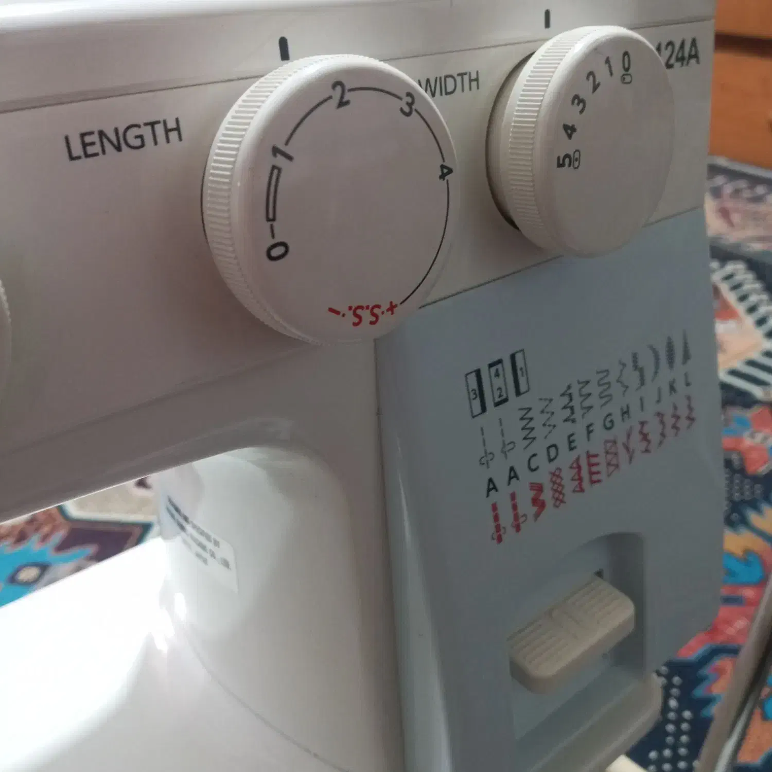 چرخ خیاطی ژانومه|چرخ خیاطی و ریسندگی|تایباد, |دیوار