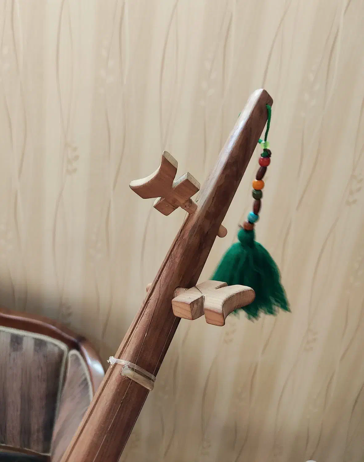 دوتار شرق و جنوب با الگوی اصیل سرحدی|سازهای سنتی|مشهد, شریف|دیوار