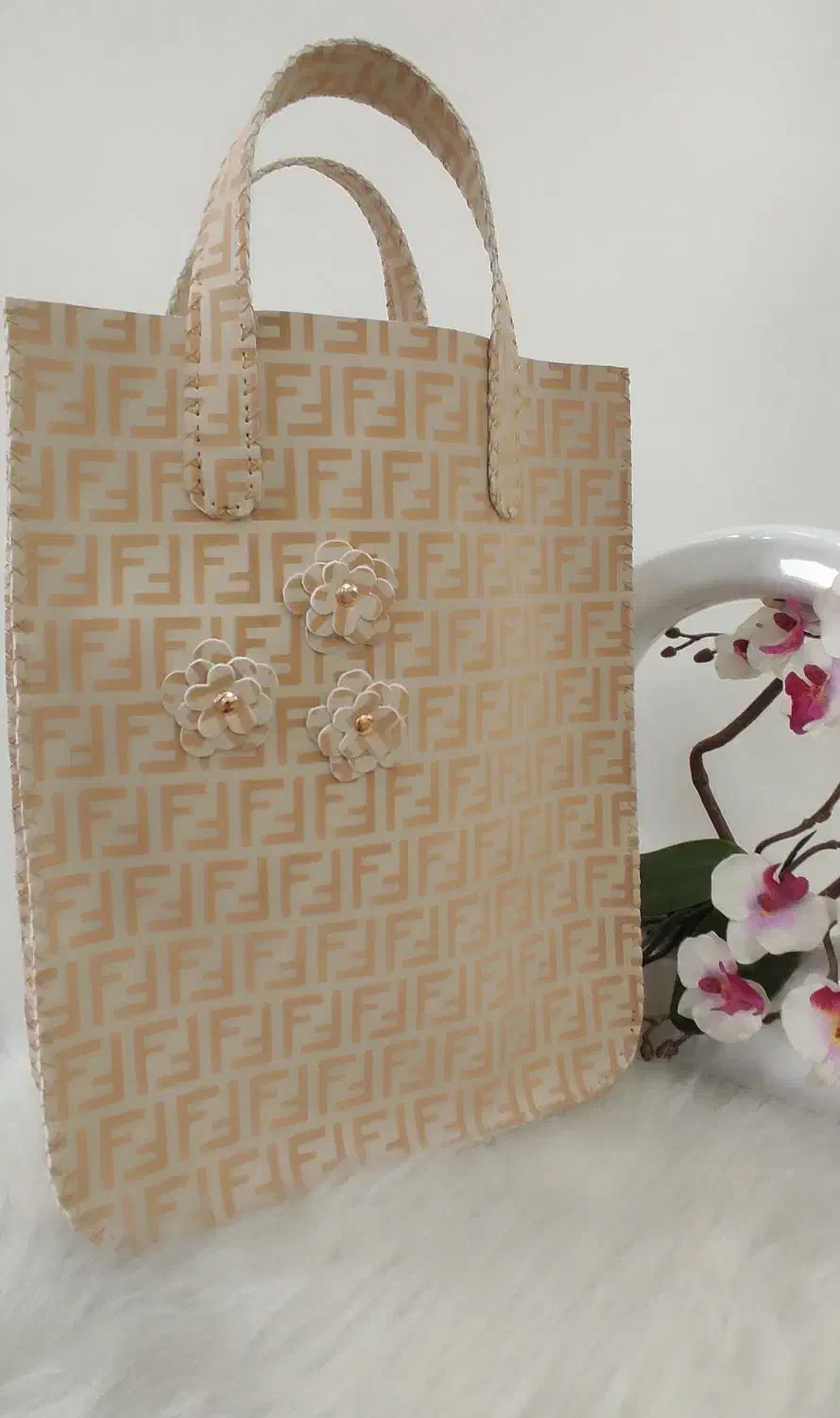 ساک دست دوز|کیف، کفش، کمربند|بندر انزلی, ساحل قو|دیوار