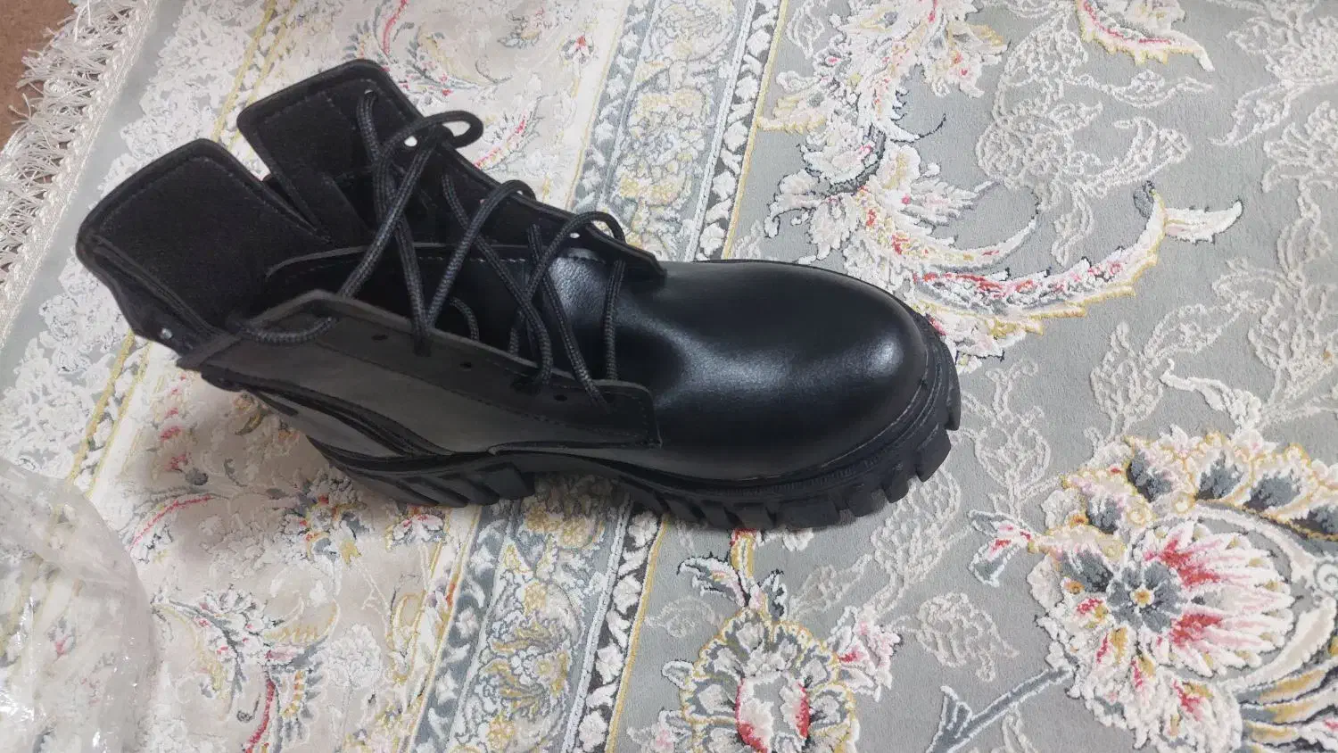 بوت نو کار نکرده|کیف، کفش، کمربند|تربت جام, مسکن مهر|دیوار