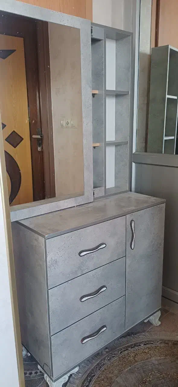 کمد.جا کفشی.آینه بزرگ|جاکفشی، کمد، دراور|مبارکه, |دیوار