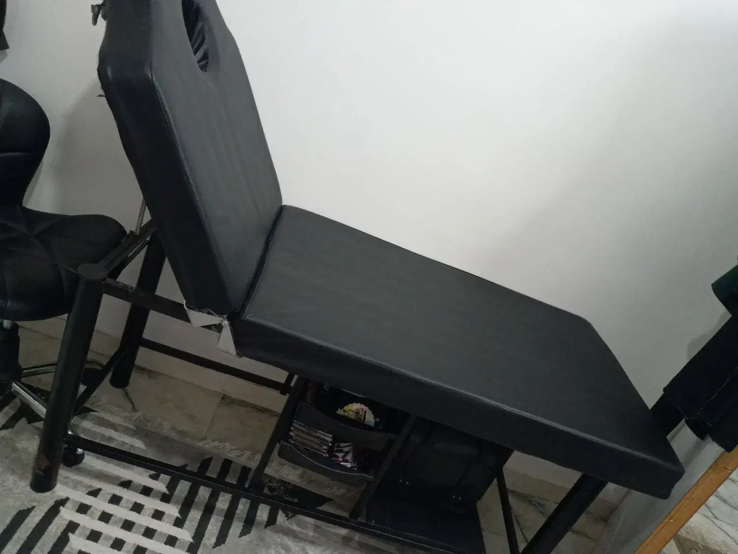 تخت مژه|آرایشگاه و سالن‌های زیبایی|لنگرود, |دیوار