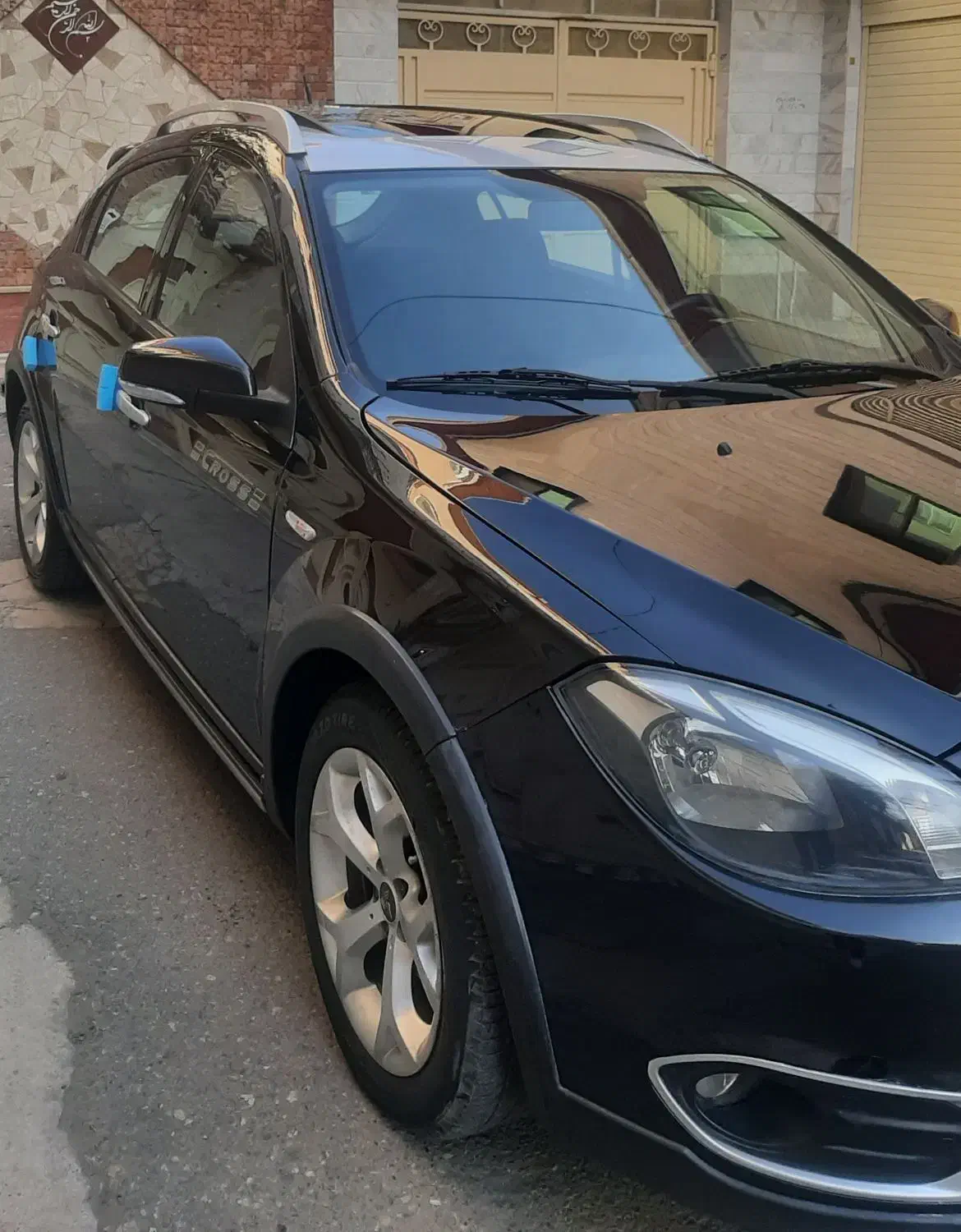 برلیانس کراس ۱۶۵۰ مدل ۹۷|خودرو سواری و وانت|بابل, |دیوار