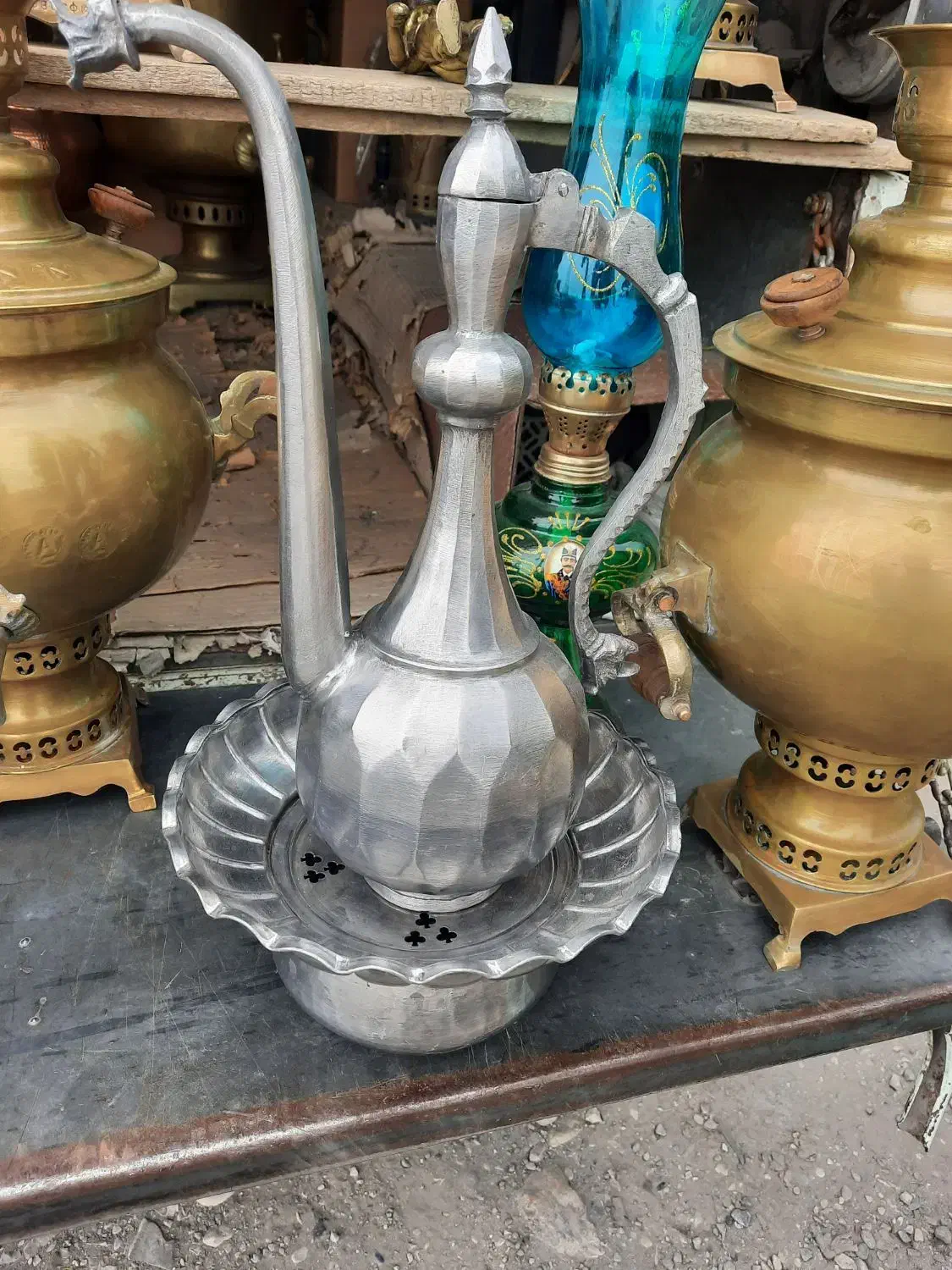 آفتابه لگن مسی|کلکسیون اشیاء عتیقه|نوشهر, |دیوار