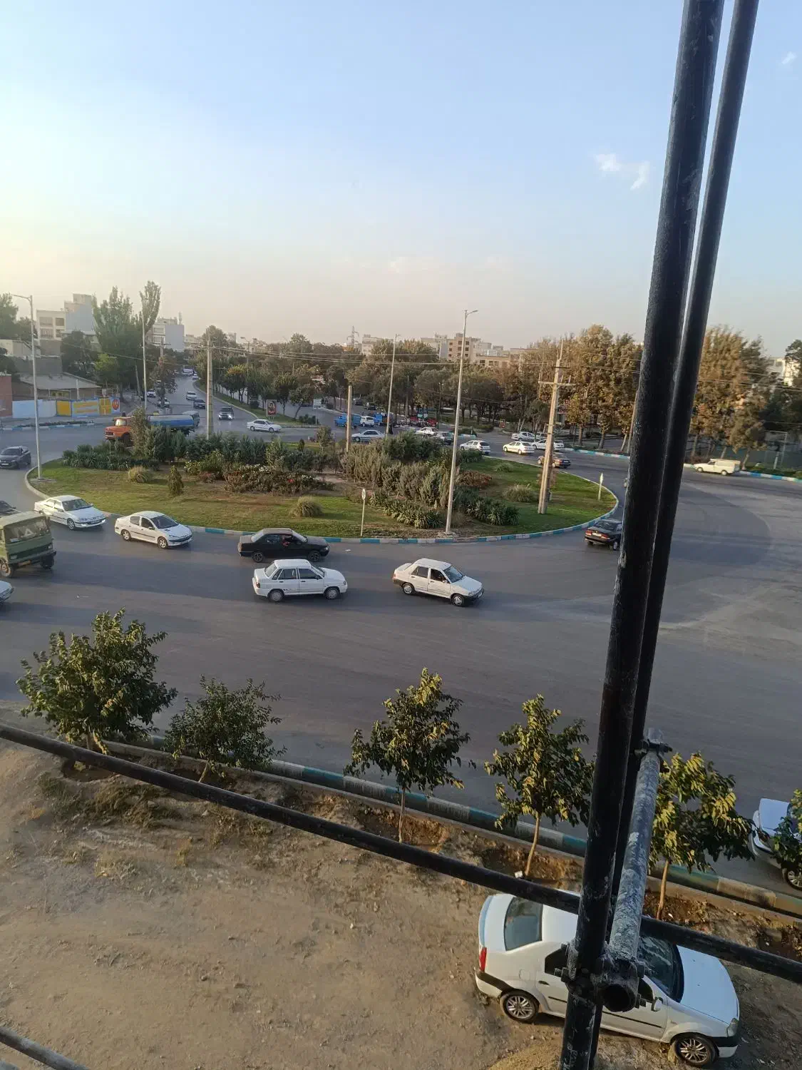 واحد فرهنگیان دوبلکس بر بلوار اصلی و خیابان.|فروش آپارتمان|همدان, |دیوار