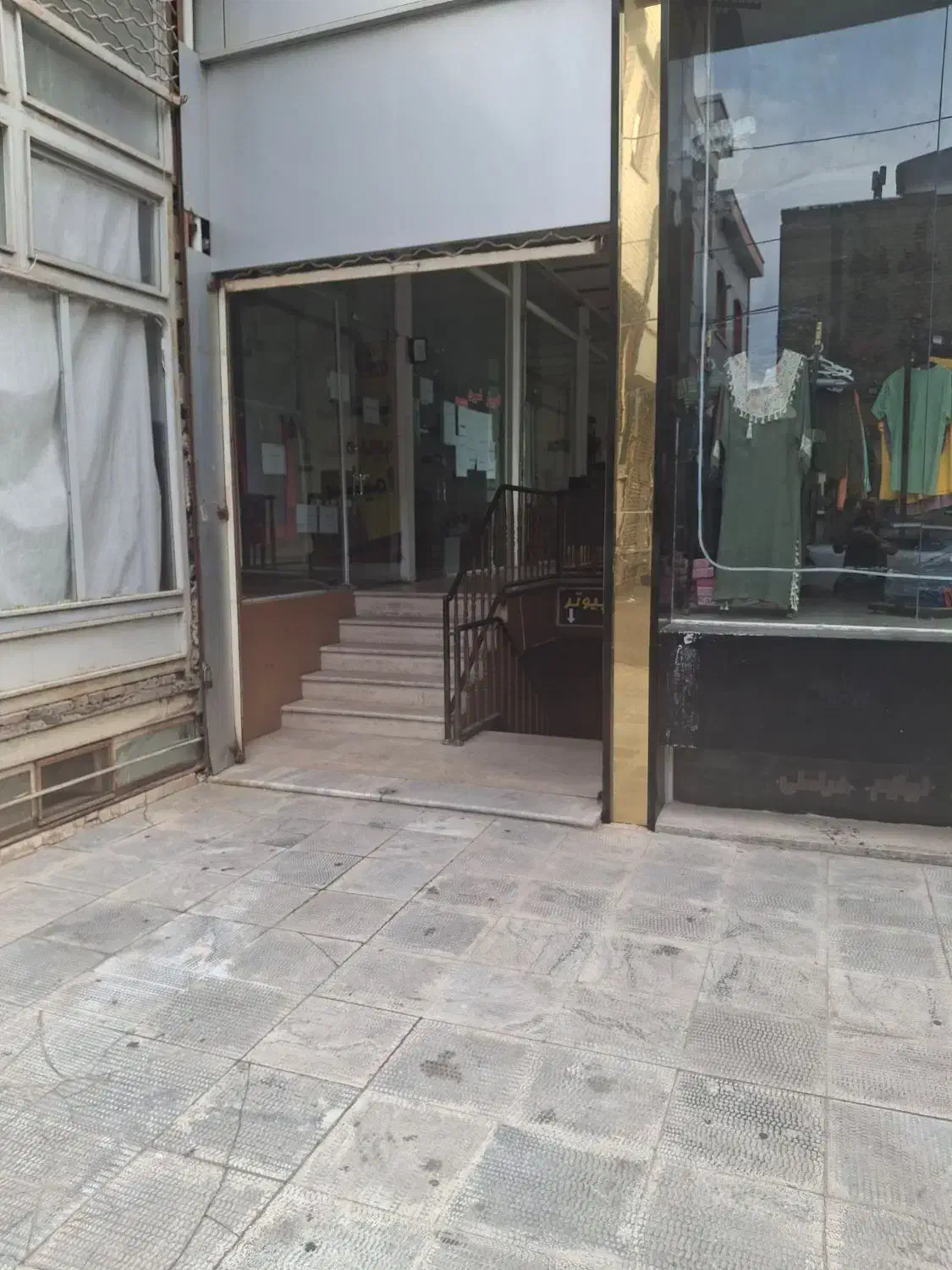 مغازه در پاساژ گلدیس  هادیشهر|فروش مغازه و غرفه|جلفا, |دیوار