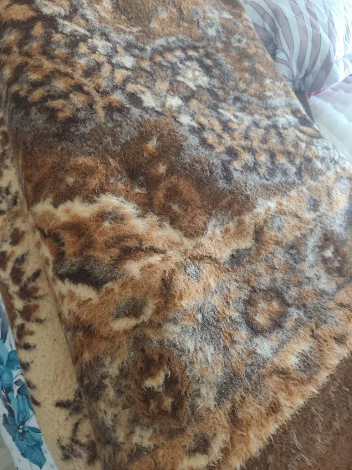 پشتی پتو|پشتی|خوی, |دیوار