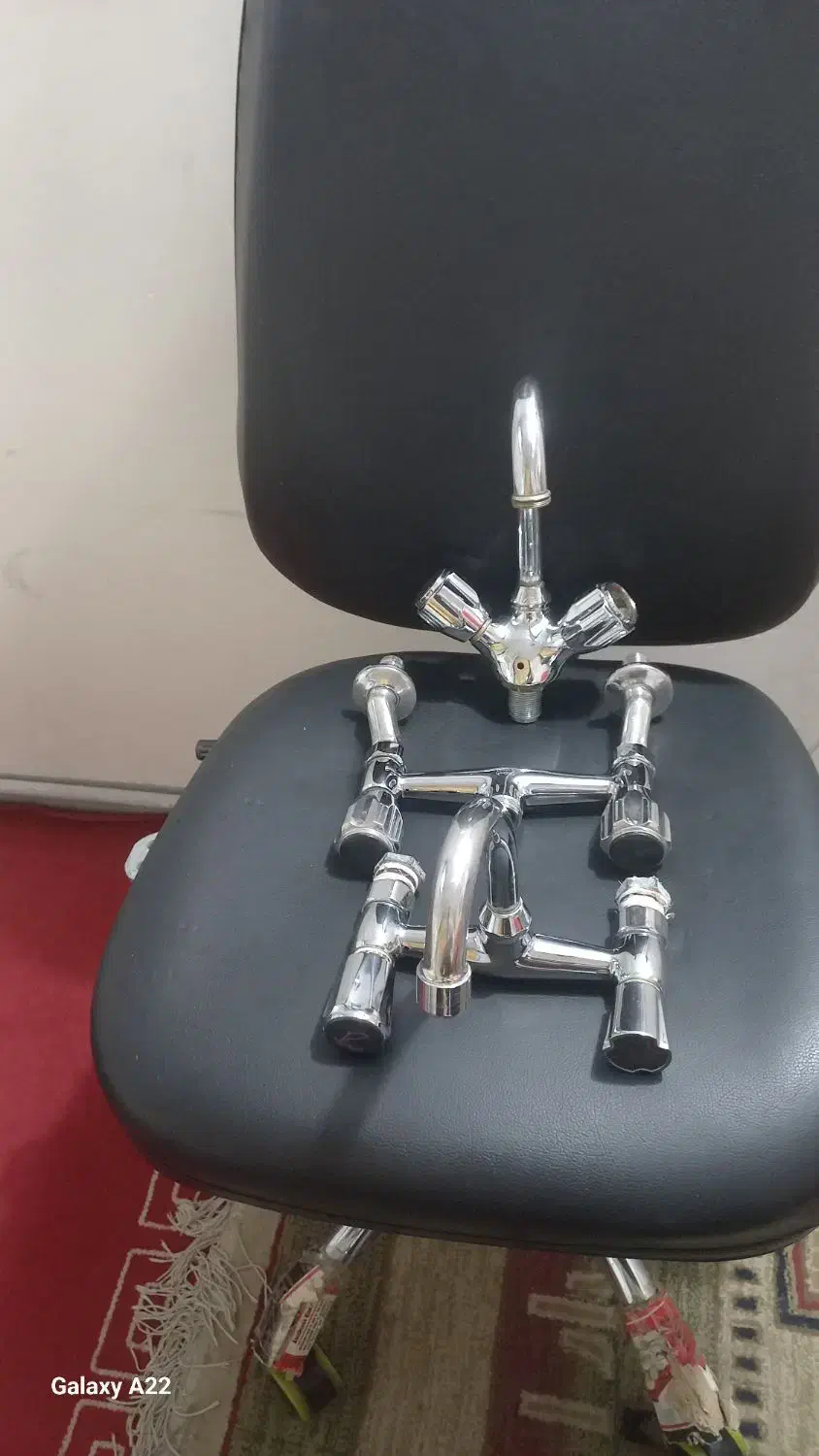 چهار عدد شیر در حد نو جنس آلیاژ برنج|لوازم سرویس بهداشتی|تهران, علم و صنعت|دیوار